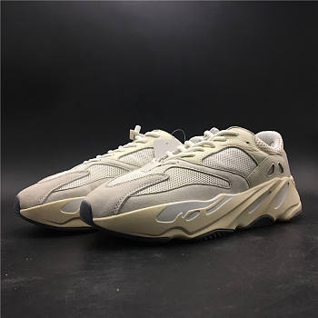 Adidas Yeezy Boost 700 Analog EG7596