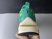 Sacai x Nike Pegasua Vaporfly Yellow Green HUO green, yellow and white CI9928 300 - 3