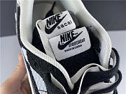 Sacai x Nike Pegasua Vaporfly Black White black and white CI9928 001 - 6