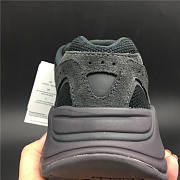 Adidas YEEZY BOOST 700V2  - 2