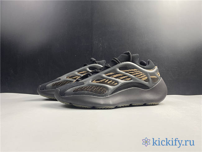 Adidas Yeezy 700V3 