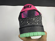 Nike SB Dunk Low Premier Northern Lights coconut black pink and green spot 724183-063 - 2