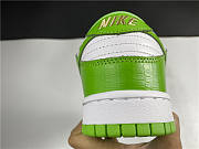 Supreme x Nike SB Dunk Low white-green crocodile pattern DH3228-101 - 6