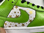 Supreme x Nike SB Dunk Low white-green crocodile pattern DH3228-101 - 2