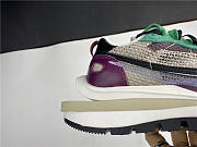 Sacai X Nike VaporWaffle Purple - 4