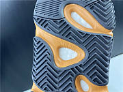 Adidas Yeezy Boost 700 