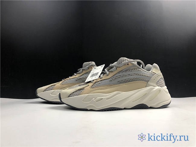 Adidas Yeezy Boost 700V2 Cream White meeting beige GY7924 - 1