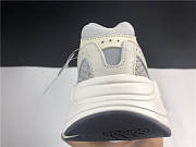 Adidas Yeezy Boost 700V2 Cream White meeting beige GY7924 - 6