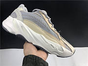 Adidas Yeezy Boost 700V2 Cream White meeting beige GY7924 - 5