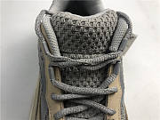 Adidas Yeezy Boost 700V2 Cream White meeting beige GY7924 - 2