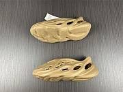 Yeezy Foam RNNR Ochre GW3354 - 2