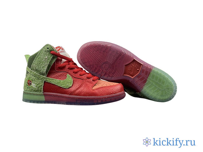 Nike SB Dunk High “Strawberry Cough CW7093-600  - 1