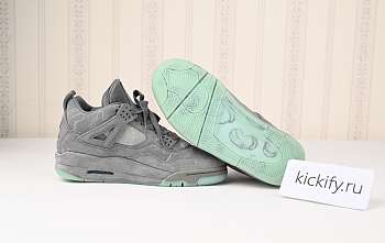 Nike Air Jordan 4 Retro Kaws Grey 930155 003