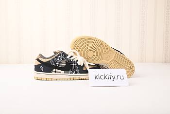 Nike SB Dunk Low Travis Scott CT5053-001