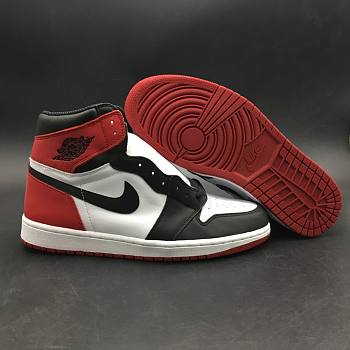 Nike Air Jordan 1 Retro Black Toe 555088-125