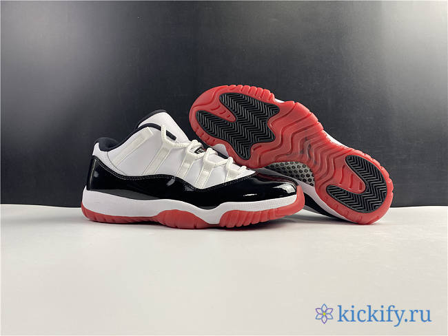 Nike Air Jordan 11 Retro Low Concord Bred AV2187-160 - 1