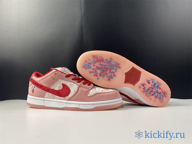 Nike SB Dunk Low StrangeLove Skateboards CT2552-800 - 1