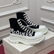 Alexender McQveen 092203 - 1