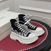 Alexender McQveen 092203 - 3