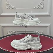 Alexender McQveen 092204 - 2