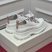 Alexender McQveen 092301 - 5