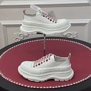 Alexender McQveen 092301 - 3