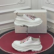 Alexender McQveen 092301 - 2