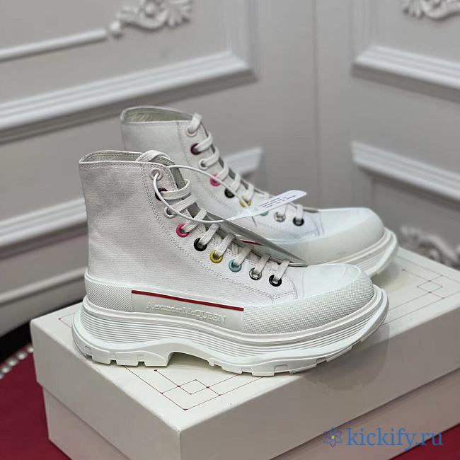 Alexender McQveen 092302 - 1