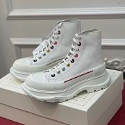 Alexender McQveen 092302 - 4