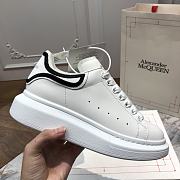 Alexender McQveen 092303 - 3