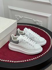 Alexender McQveen 092304 - 6