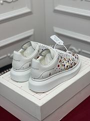 Alexender McQveen 092306 - 3