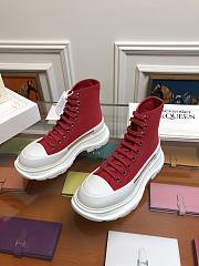 Alexender McQveen 092310 - 4