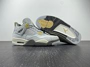 Air Jordan 4 Retro SE Craft Photon Dust DV3742-021 - 1