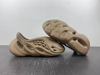 Adidas Yeezy Foam RNR Clay Taupe GV6842