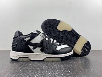 Off-White Out of Office 'Black White'