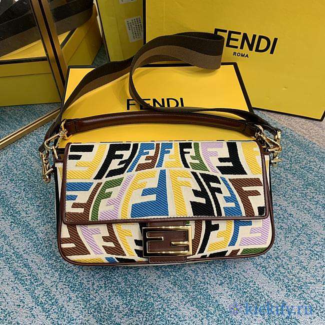 Fend1 Ff Fish-eye Motif Medium Baguette Bag - 1