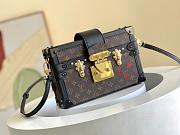 Louis Vittan Box Bag - 5