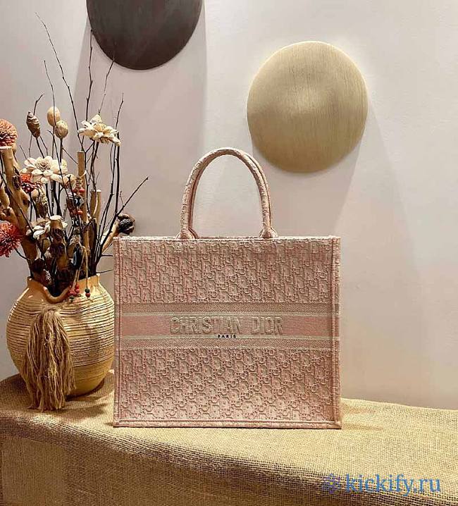 D1or BOOK TOTE IN LIGHTS - 1