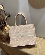 D1or BOOK TOTE IN LIGHTS - 2