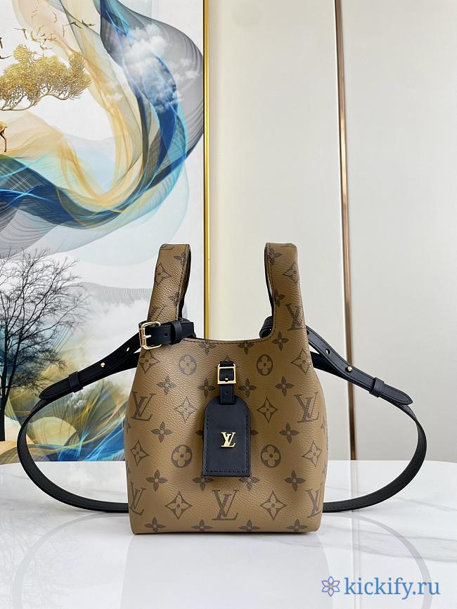 Louis Vittan crossbody bag - 1