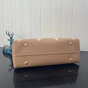 Louis Vittan M46289 CarryAll Monogram bag - 6