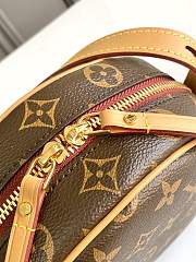 Louis Vittan Nicolas Ghesquière bag - 4