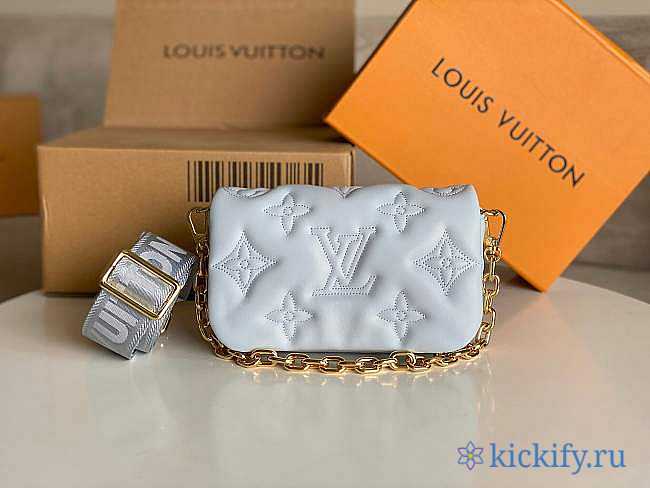 Louis Vittan Wallet on Strap M81399 - 1
