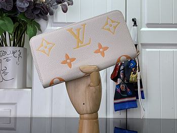 Louis Vittan Wallet M82206