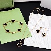 Van Cleef & Arpels Bracelets - 2